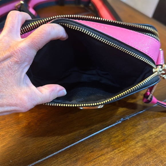 Fun pink, red & black Marc Jacobs with matching striped adjustable guitar strap - Picture 7 of 14